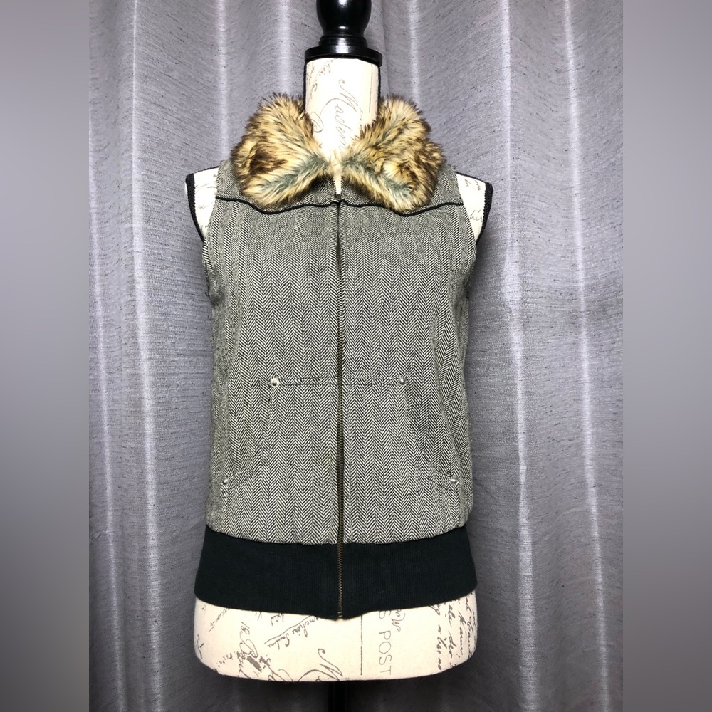 Roper Womens Faux Fur Trimmed Vest